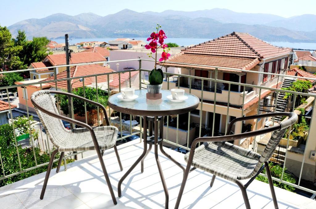 Alkestis Studios Lixouri Habitación foto